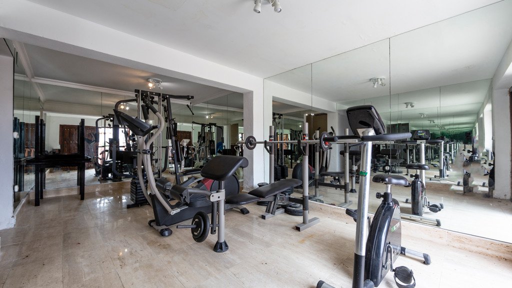 Huvila Estepona, Malaga, Espanja 6 makuuhuonetta, 594.55 m2 No. 106299