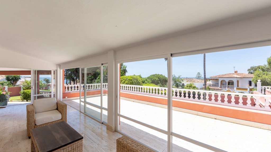Huvila Estepona, Malaga, Espanja 6 makuuhuonetta, 594.55 m2 No. 106299