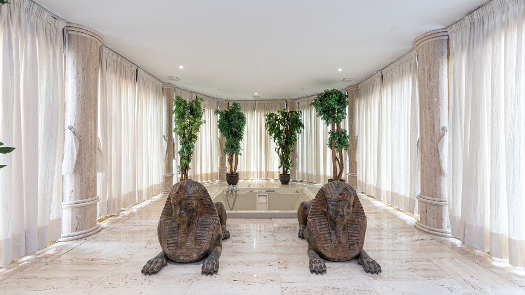 Huvila Estepona, Malaga, Espanja 6 makuuhuonetta, 594.55 m2 No. 106299
