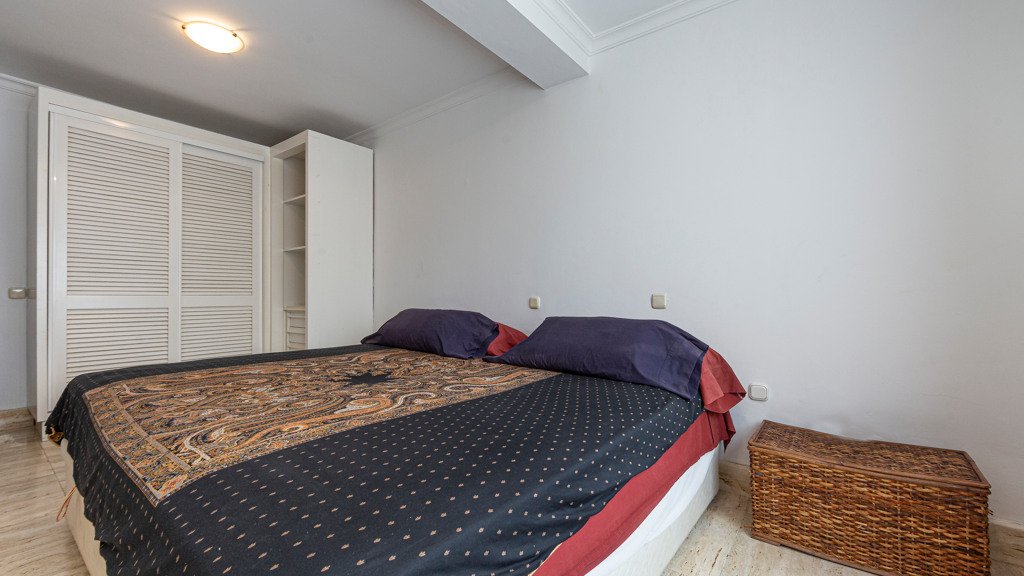 Huvila Estepona, Malaga, Espanja 6 makuuhuonetta, 594.55 m2 No. 106299
