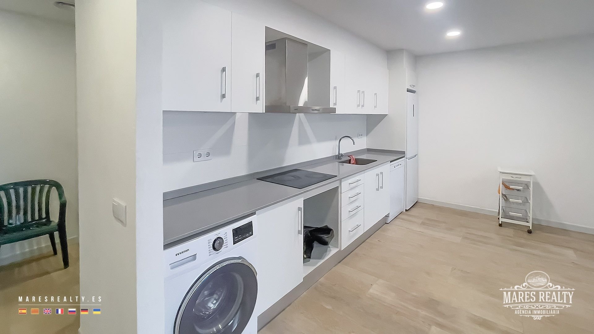 Commercial property à Lloret de Mar, Girona, Espagne 15 pièces, 788 m2 No. 91107