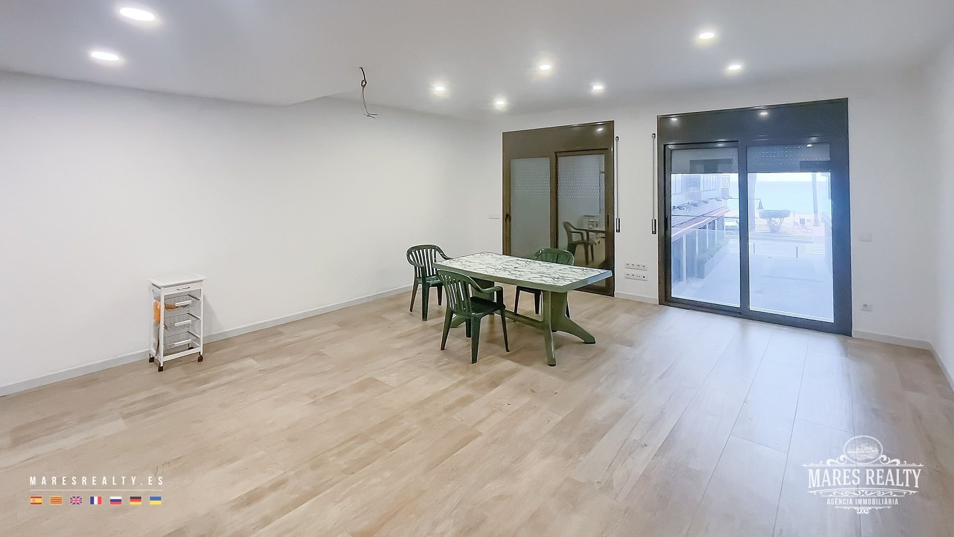 Commercial property à Lloret de Mar, Girona, Espagne 15 pièces, 788 m2 No. 91107