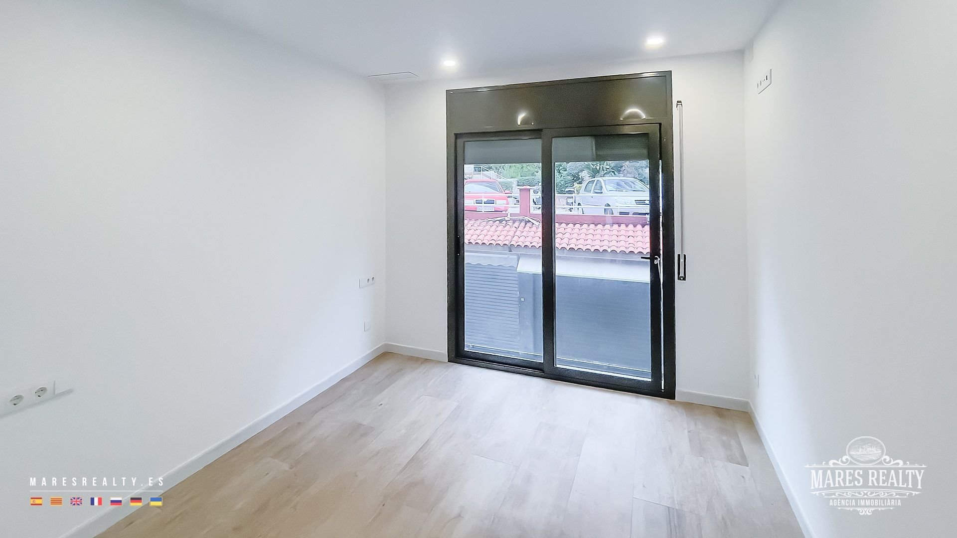 Commercial property à Lloret de Mar, Girona, Espagne 15 pièces, 788 m2 No. 91107