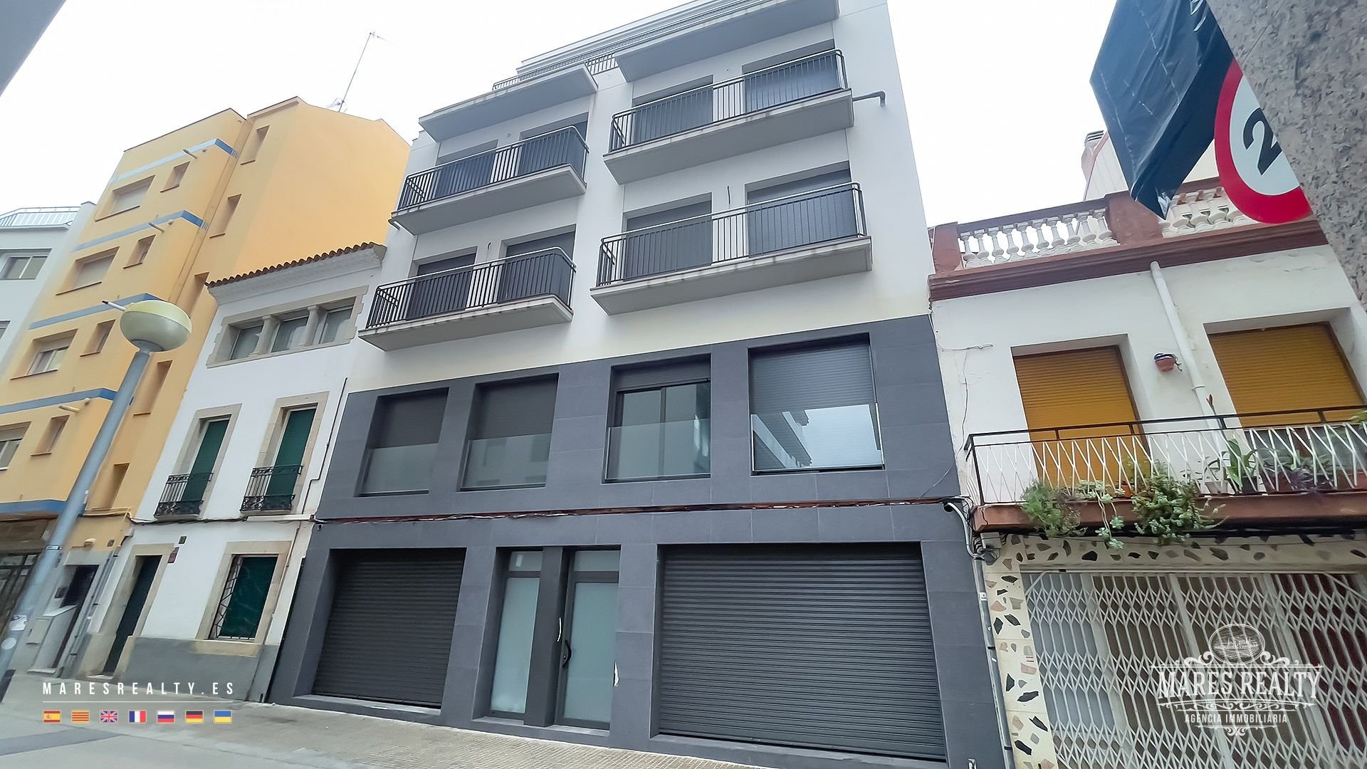 Commercial property à Lloret de Mar, Girona, Espagne 15 pièces, 788 m2 No. 91107