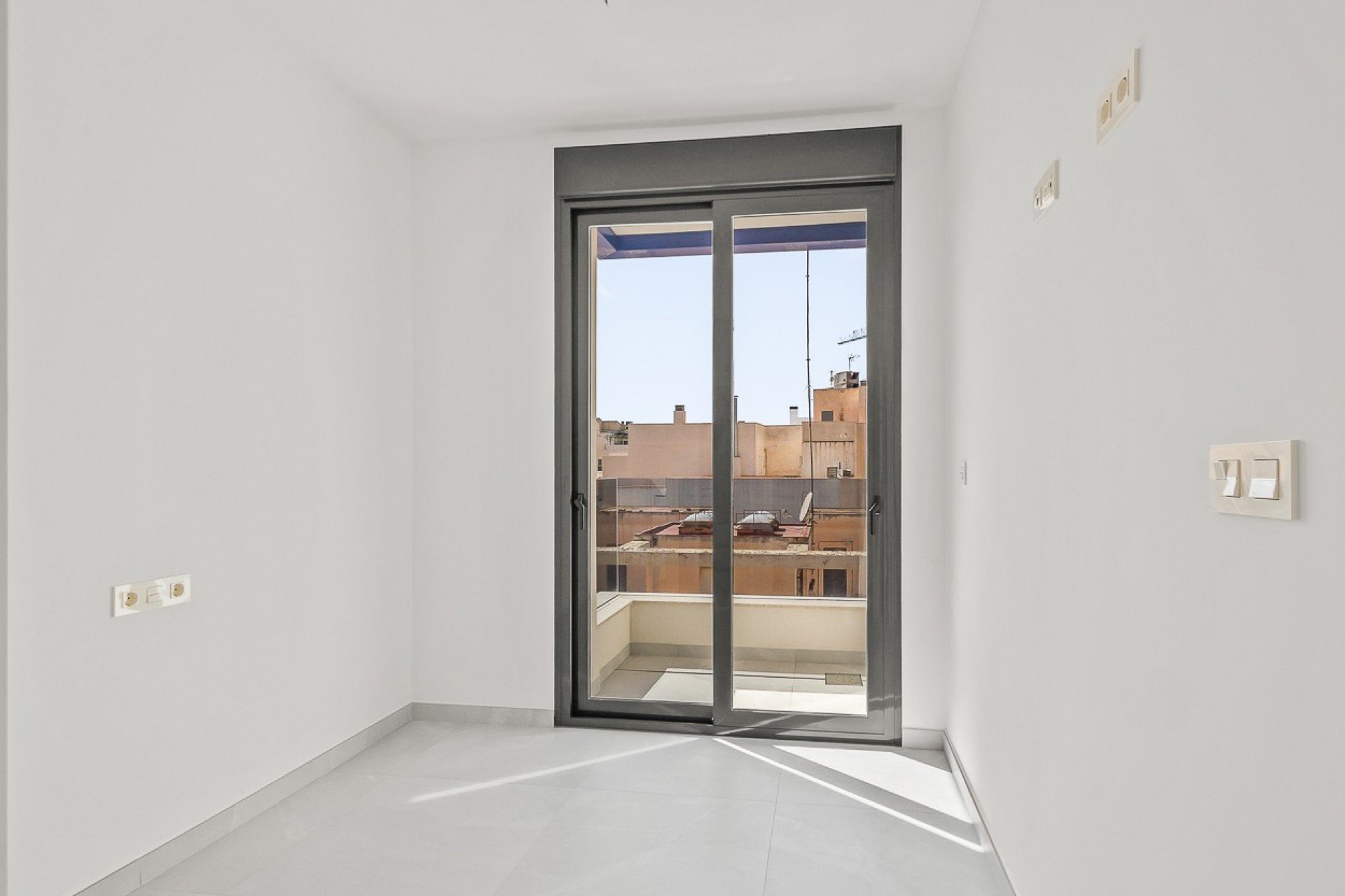 Lägenhet i Torrevieja, Alicante, Spanien 2 sovrum, 83 kvm. Nr. 116189