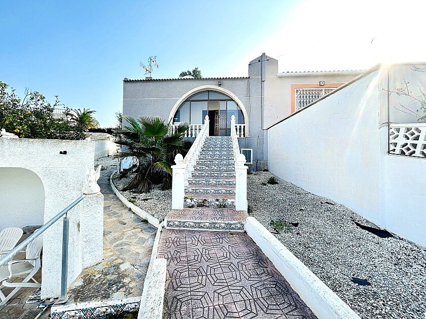 Villa à Los Balcones, Alicante, Espagne 2 chambres, 120 m2 No. 111146