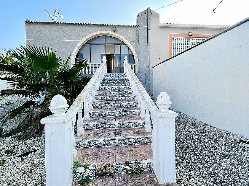 Villa à Los Balcones, Alicante, Espagne 2 chambres, 120 m2 No. 111146