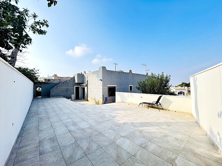 Villa à Los Balcones, Alicante, Espagne 2 chambres, 120 m2 No. 111146