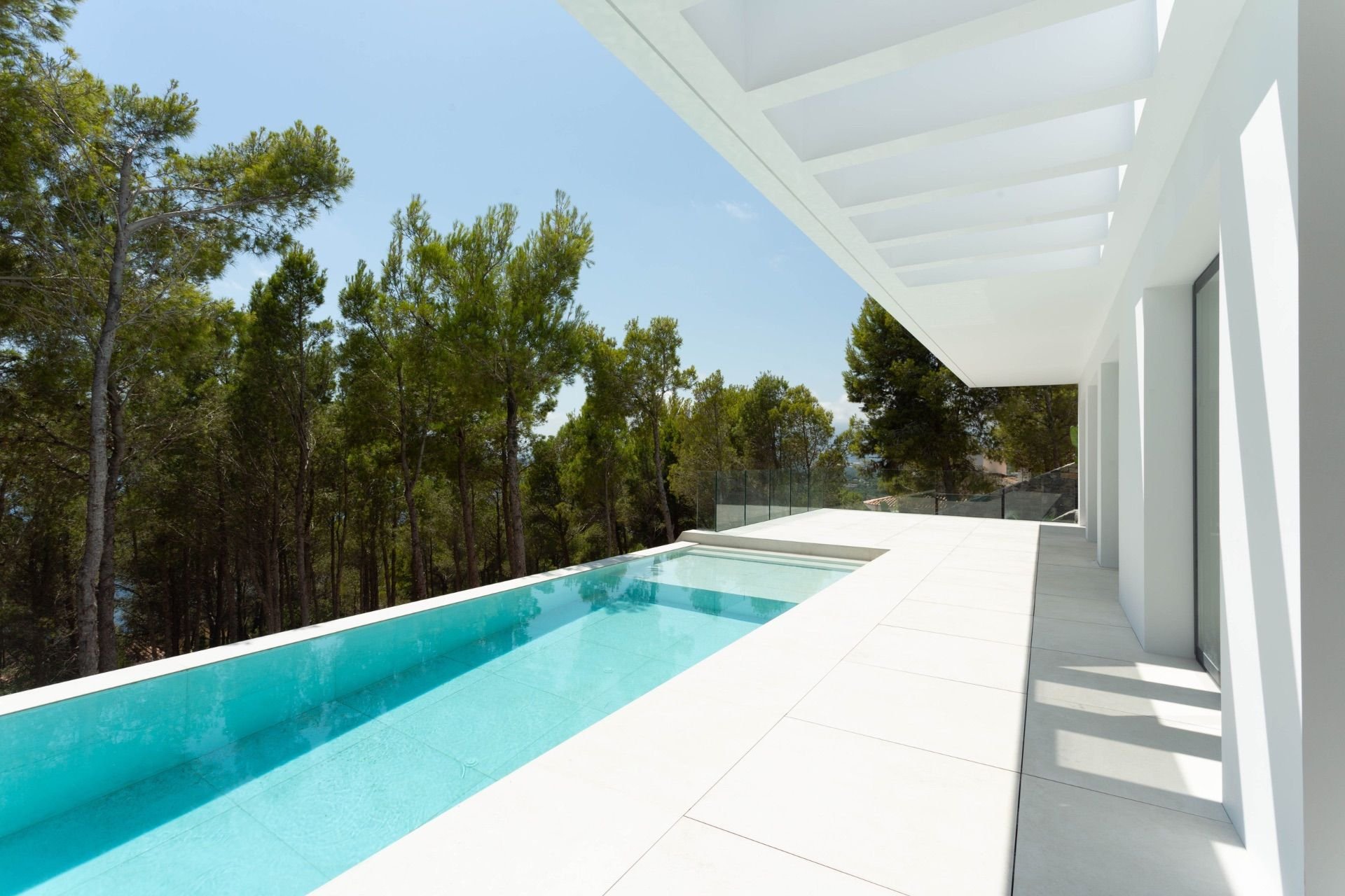 Villa i Altea, Alicante, Spanien 4 sovrum, 560 kvm. Nr. 95507