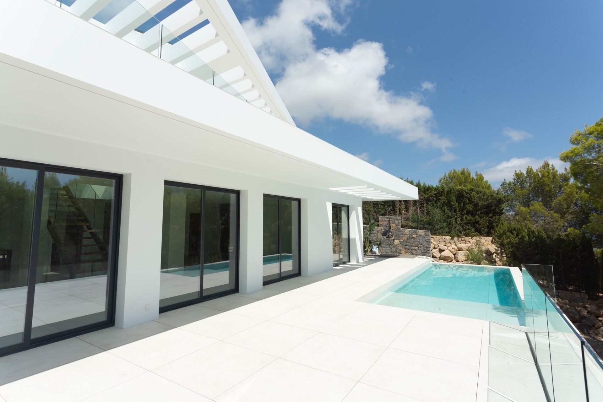 Villa i Altea, Alicante, Spanien 4 sovrum, 560 kvm. Nr. 95507