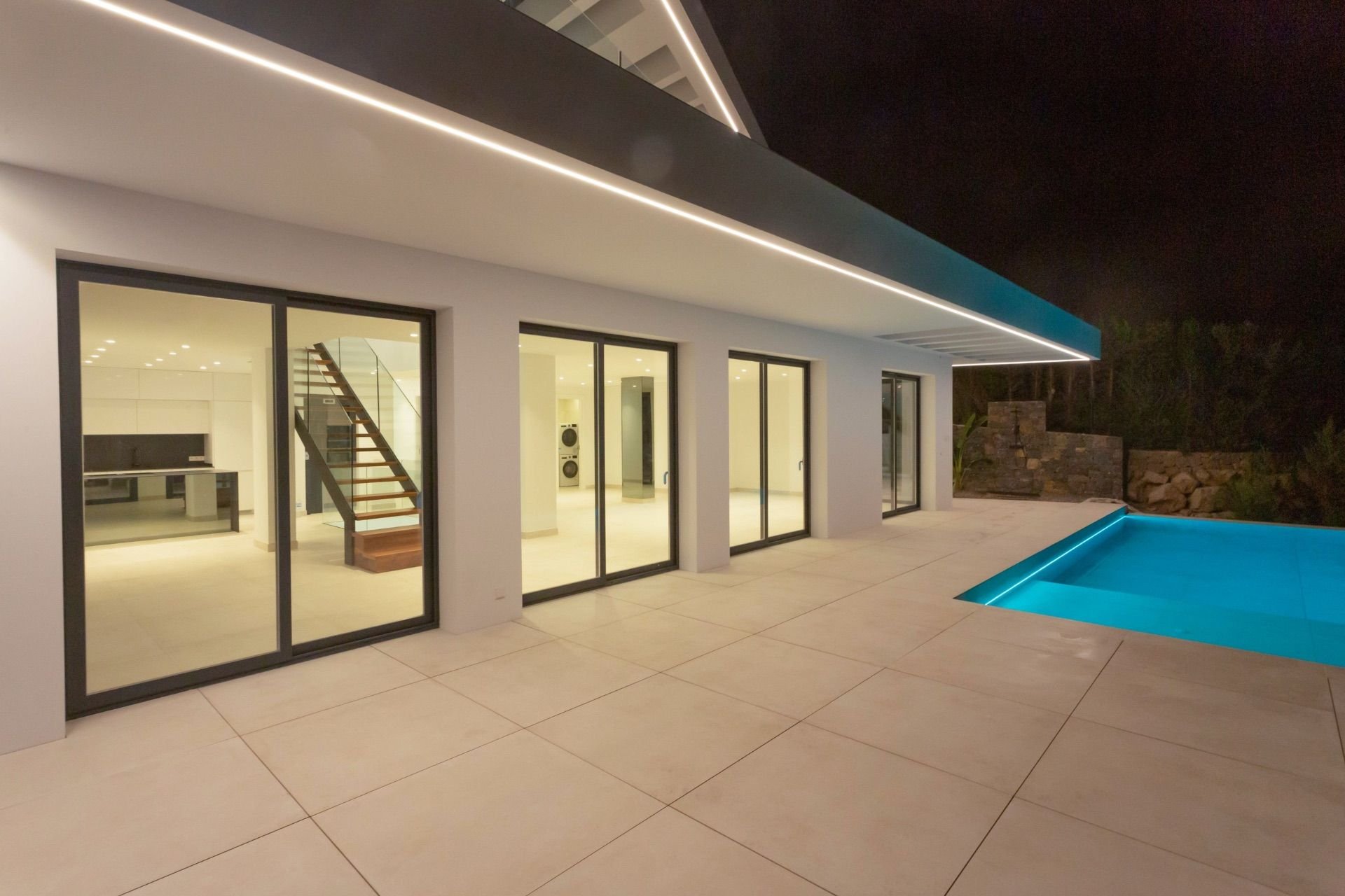 Villa i Altea, Alicante, Spanien 4 sovrum, 560 kvm. Nr. 95507