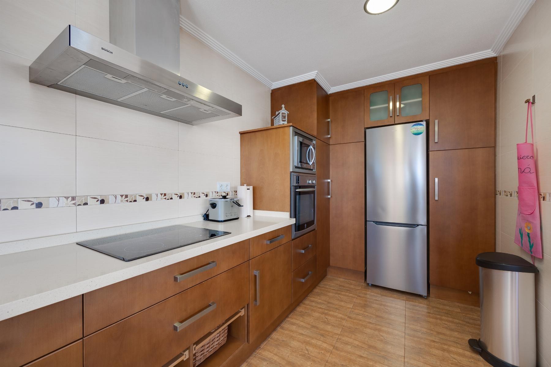 Apartment à Torrevieja, Alicante, Espagne 3 chambres, 100 m2 No. 113225