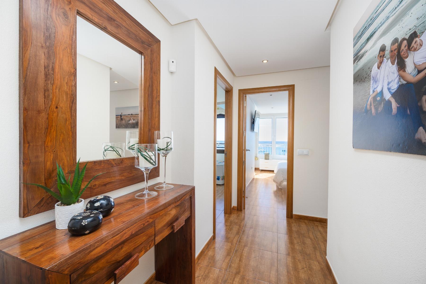 Apartment à Torrevieja, Alicante, Espagne 3 chambres, 100 m2 No. 113225