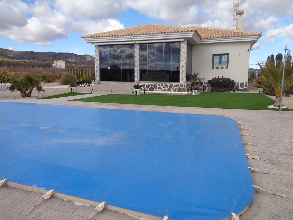 Villa en Pinoso, Alicante, España 3 dormitorios, 120 m2 No. 87021