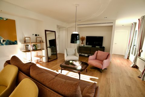 Dzīvoklis Barcelona, Spānijā 2 istabas, 114 m2 Nr. 93256