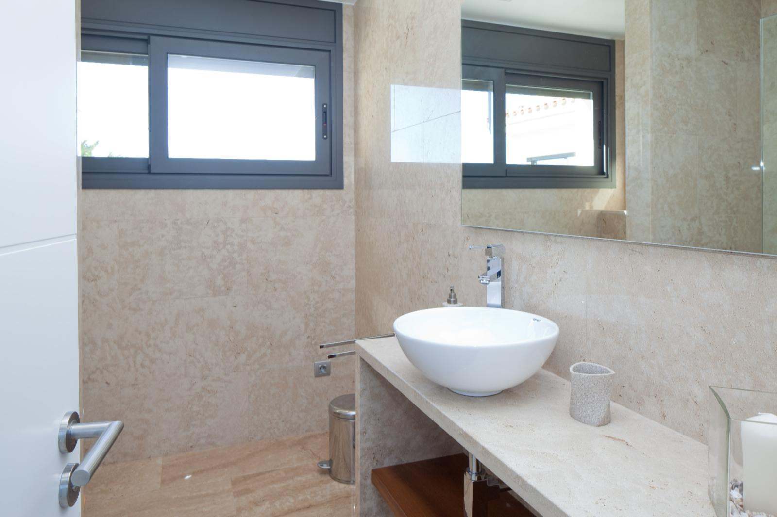 Hus i Lloret de Mar, Girona, Spanien 4 sovrum, 300 kvm. Nr. 22817