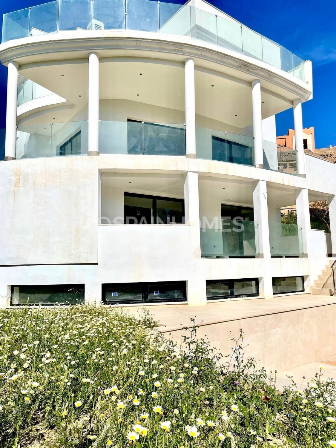 Villa i Benalmadena, Malaga, Spanien 5 sovrum, 694 kvm. Nr. 57483