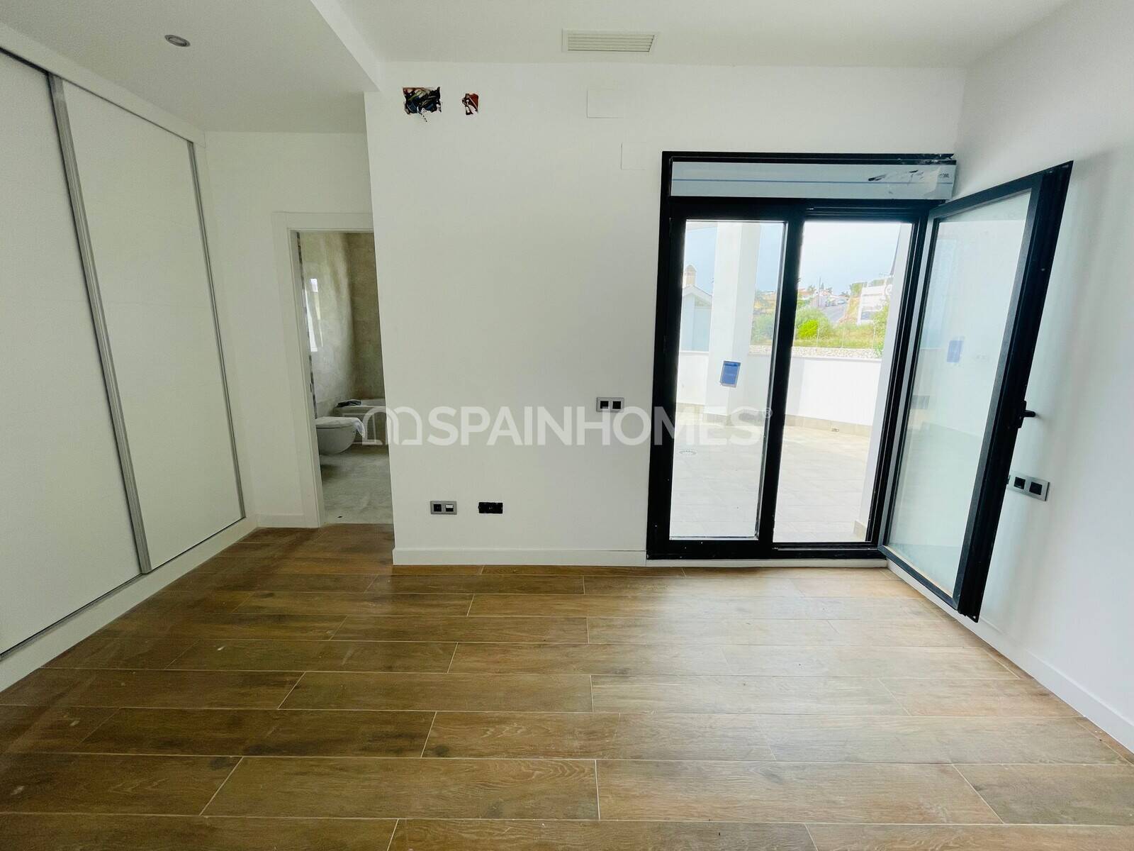 Villa i Benalmadena, Malaga, Spanien 5 sovrum, 694 kvm. Nr. 57483