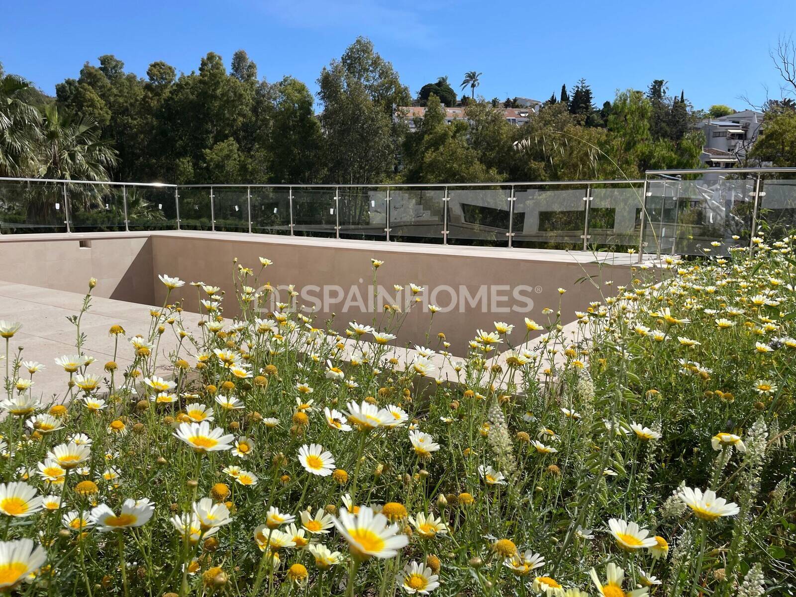 Villa i Benalmadena, Malaga, Spanien 5 sovrum, 694 kvm. Nr. 57483