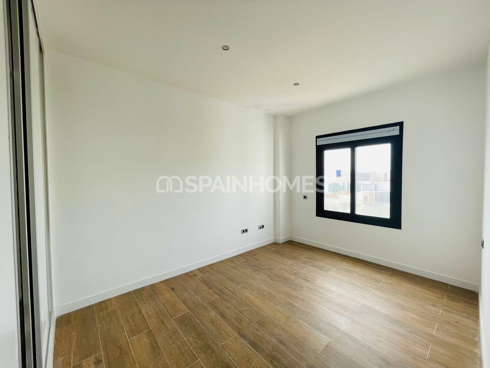 Villa i Benalmadena, Malaga, Spanien 5 sovrum, 694 kvm. Nr. 57483