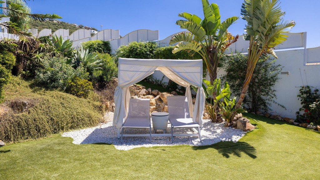 Villa in Zahara de los Atunes, Cadiz, Spain 7 bedrooms, 329 sq.m. No. 102279