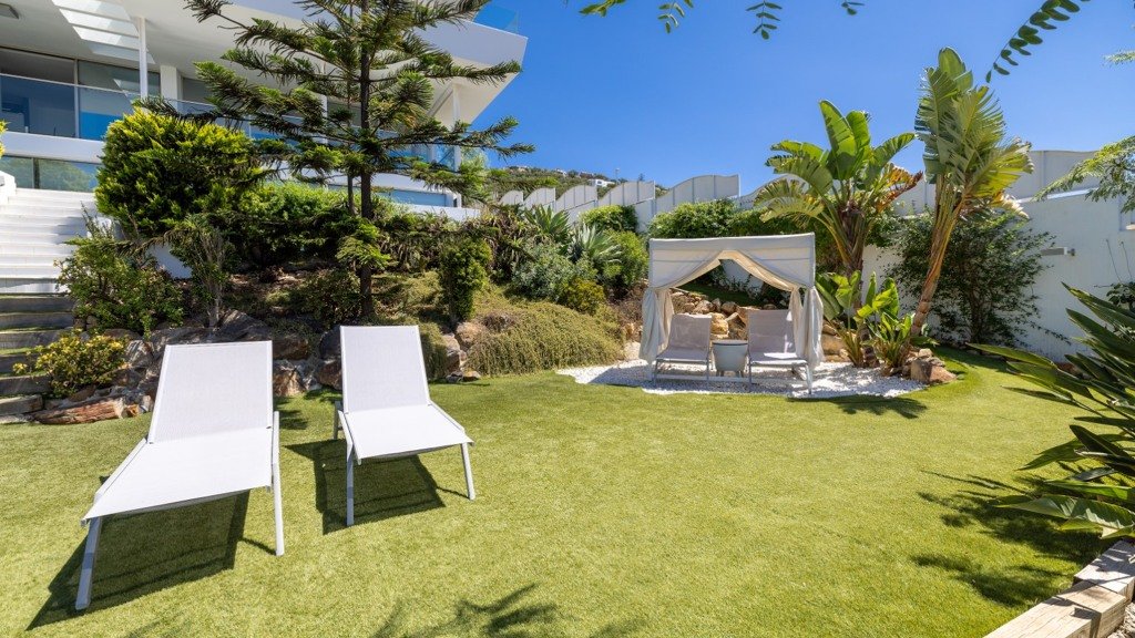 Villa in Zahara de los Atunes, Cadiz, Spain 7 bedrooms, 329 sq.m. No. 102279