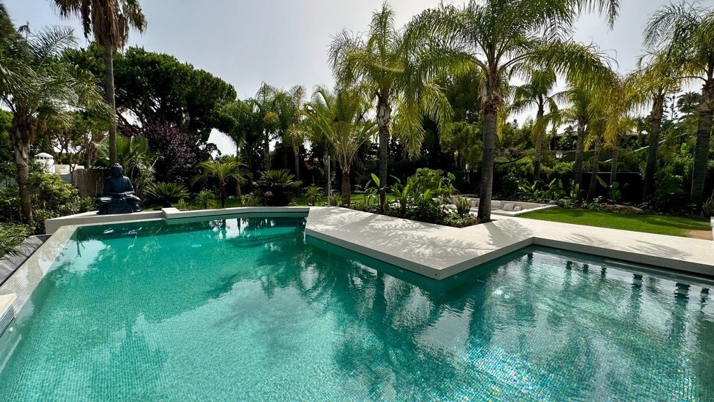 Villa Marbella, Malaga, Spānijā 5 istabas, 717 m2 Nr. 108263