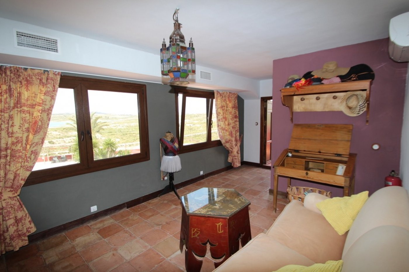 Finka w Orihuela, Alicante, Hiszpania 4 sypialnie, 350 mkw. nr 115246