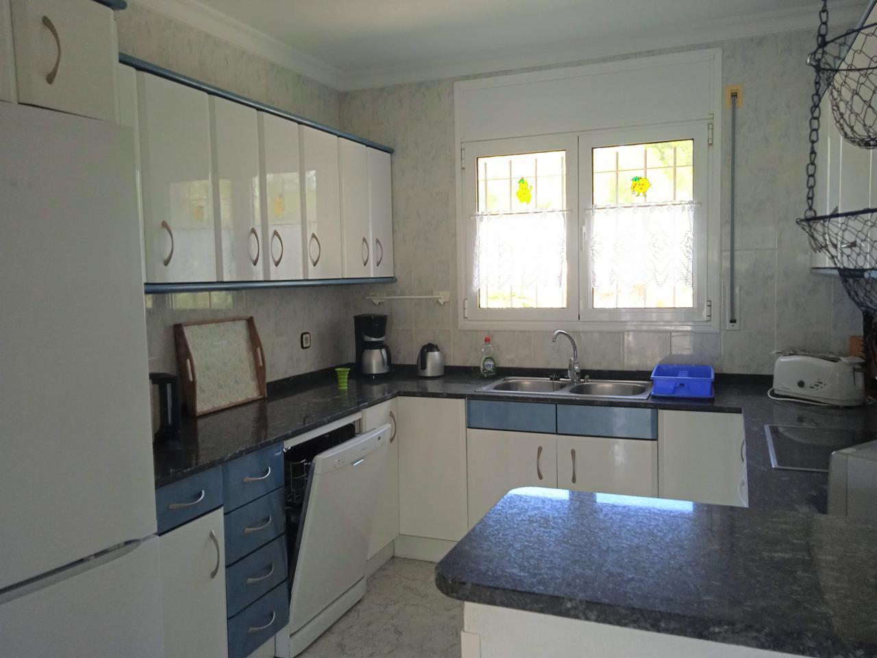 House in L'Ametlla de Mar, Tarragona, Spain 6 bedrooms, 386 sq.m. No. 21587