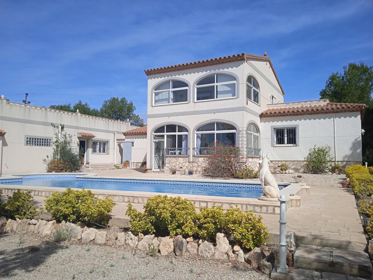 House in L'Ametlla de Mar, Tarragona, Spain 6 bedrooms, 386 sq.m. No. 21587