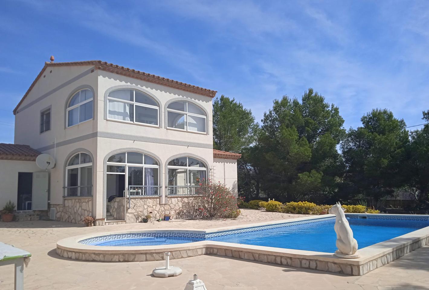 House in L'Ametlla de Mar, Tarragona, Spain 6 bedrooms, 386 sq.m. No. 21587