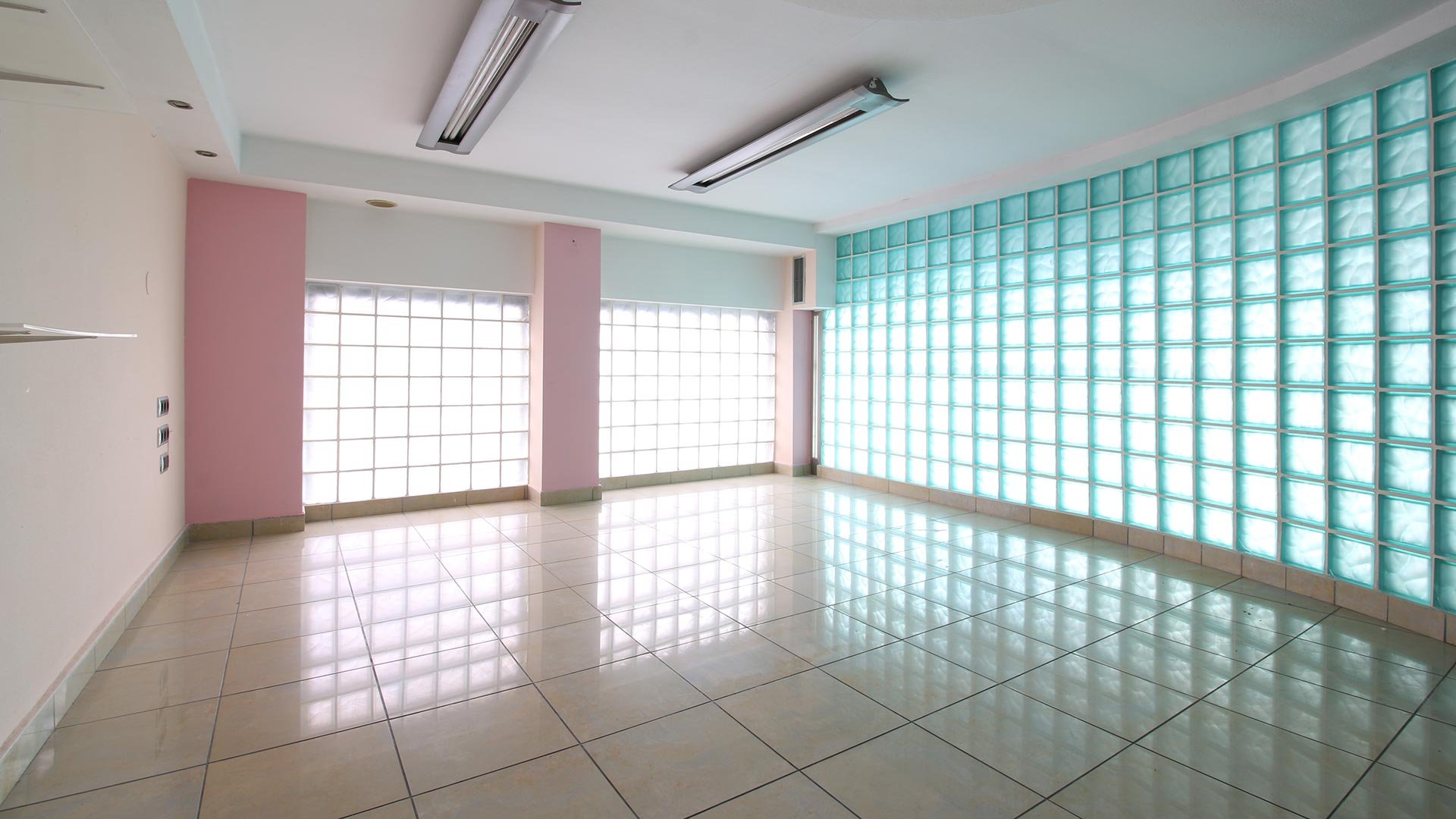 Lokal usługowy w Torrevieja, Alicante, Hiszpania 220 mkw. nr 101528