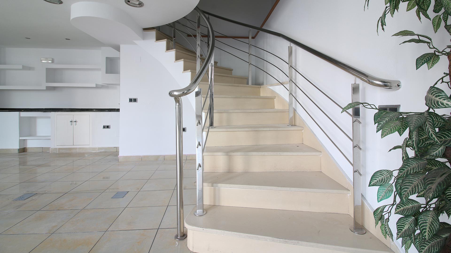 Lokal usługowy w Torrevieja, Alicante, Hiszpania 220 mkw. nr 101528