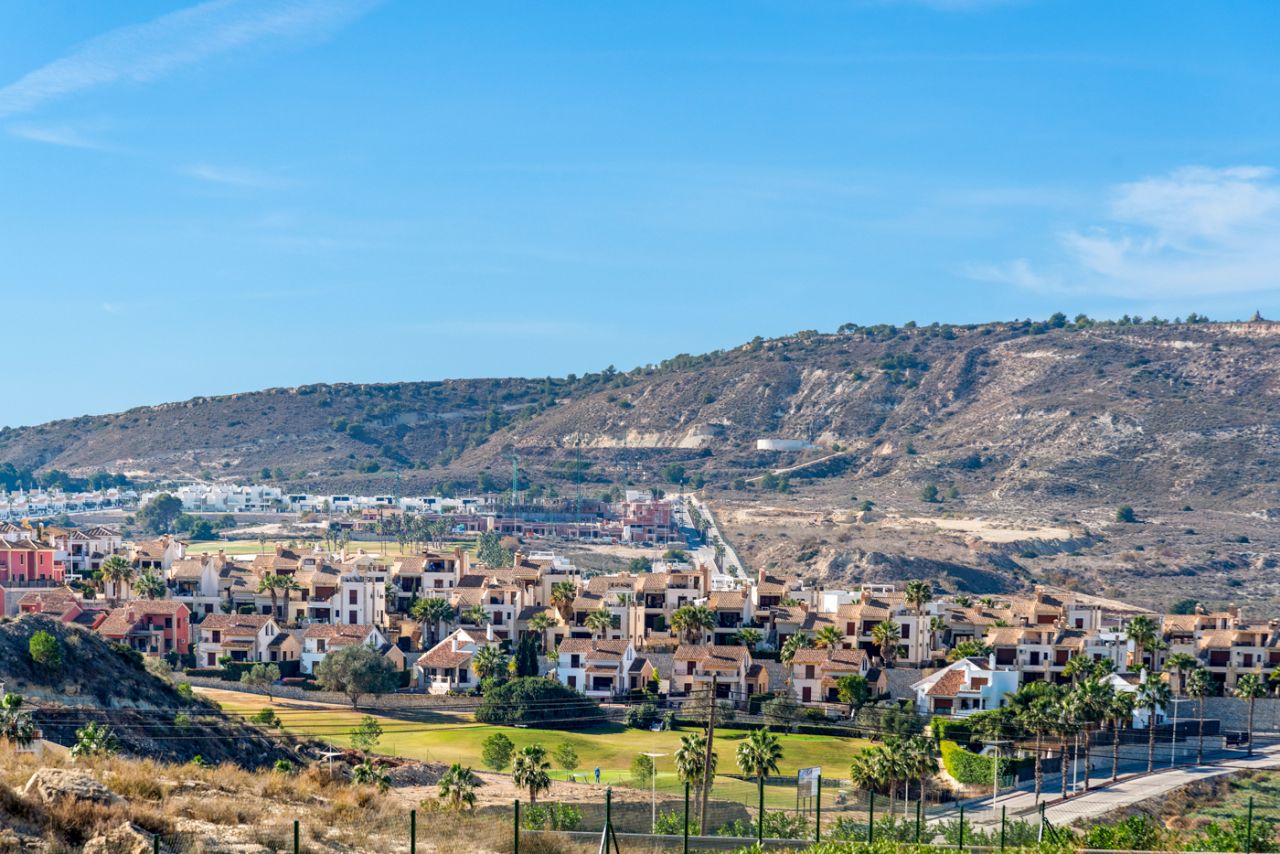 Villa in Almoradi, Alicante, Spain 4 bedrooms, 380 sq.m. No. 91738