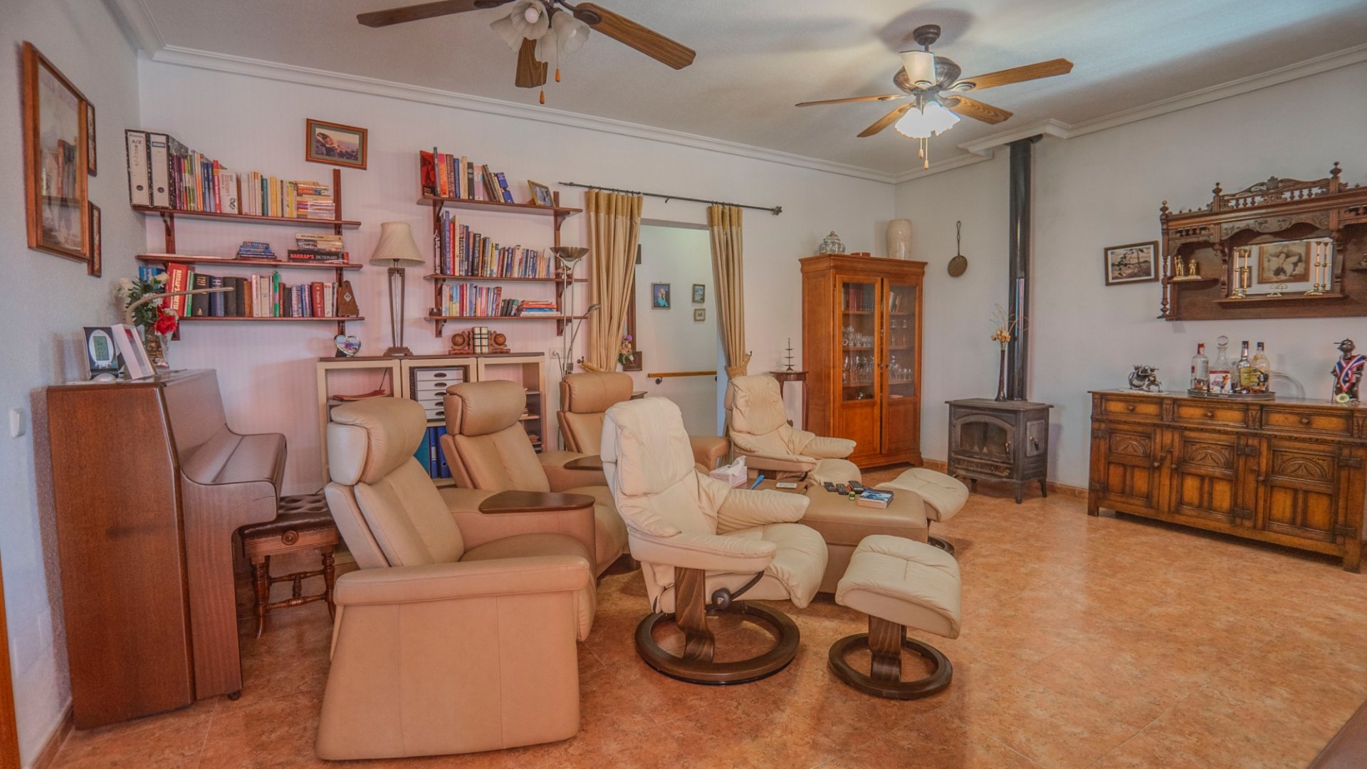 Finca in Orihuela, Alicante, Spain 3 bedrooms, 110 sq.m. No. 116250