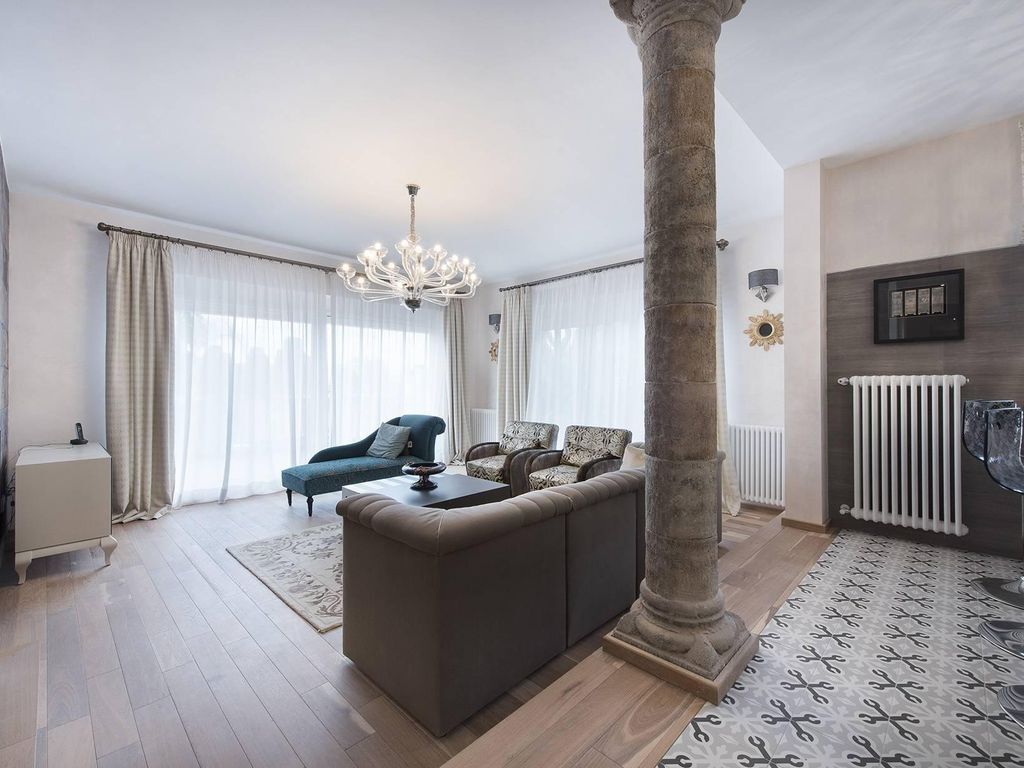 Сasa en Blanes, Gerona, España 4 dormitorios, 300 m2 No. 22494