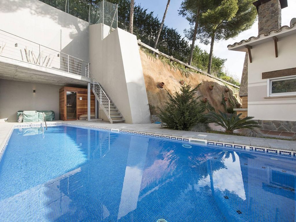 Сasa en Blanes, Gerona, España 4 dormitorios, 300 m2 No. 22494