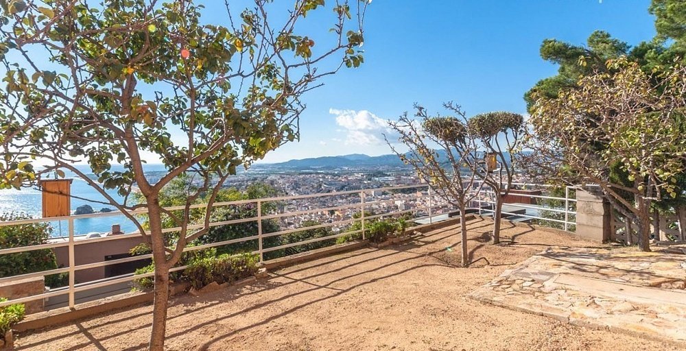 Māja Blanes, Girona, Spānijā 4 istabas, 150 m2 Nr. 22493