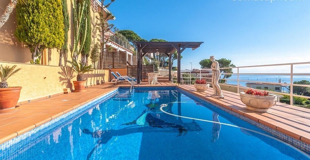 Māja Blanes, Girona, Spānijā 4 istabas, 150 m2 Nr. 22493