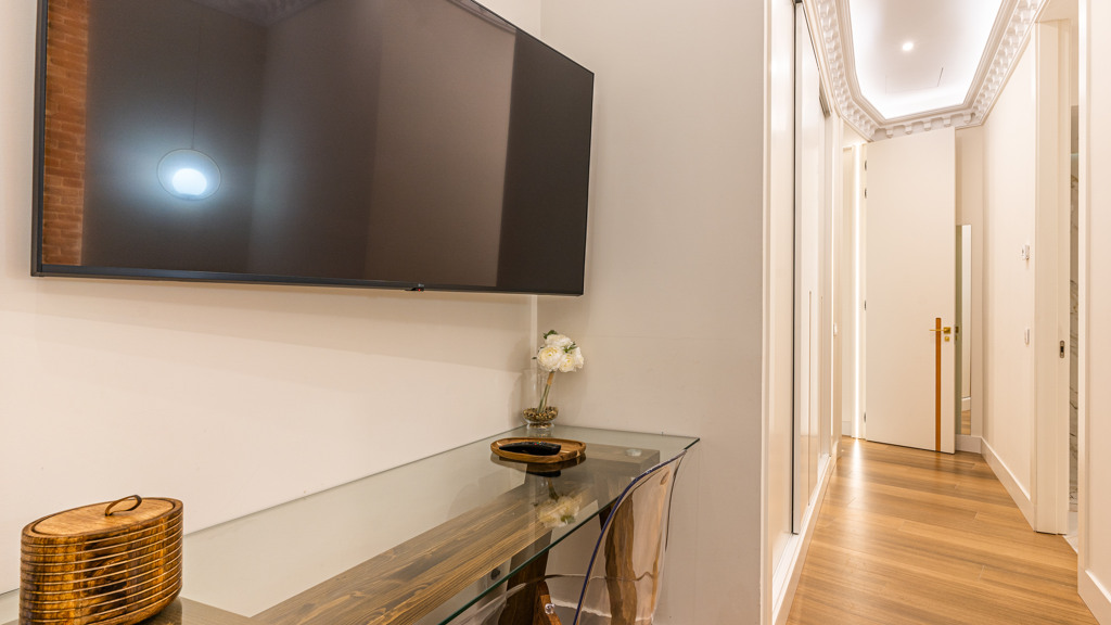 Apartament w Madrid, Hiszpania 4 sypialnie, 215 mkw. nr 92688