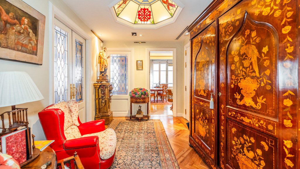 Apartamento en Madrid, España 4 dormitorios, 240.39 m2 No. 107787