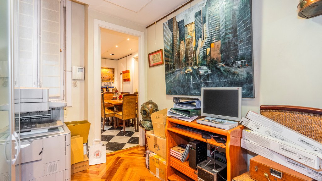 Apartamento en Madrid, España 4 dormitorios, 240.39 m2 No. 107787