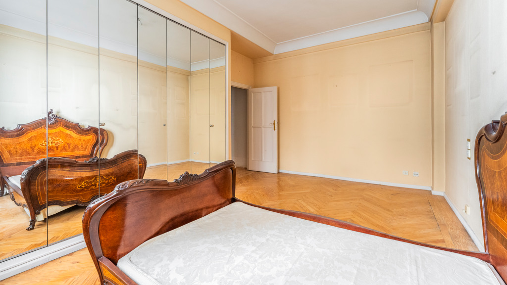 Apartamento en Madrid, España 5 dormitorios, 304 m2 No. 107786