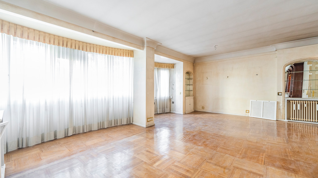 Apartamento en Madrid, España 5 dormitorios, 304 m2 No. 107786