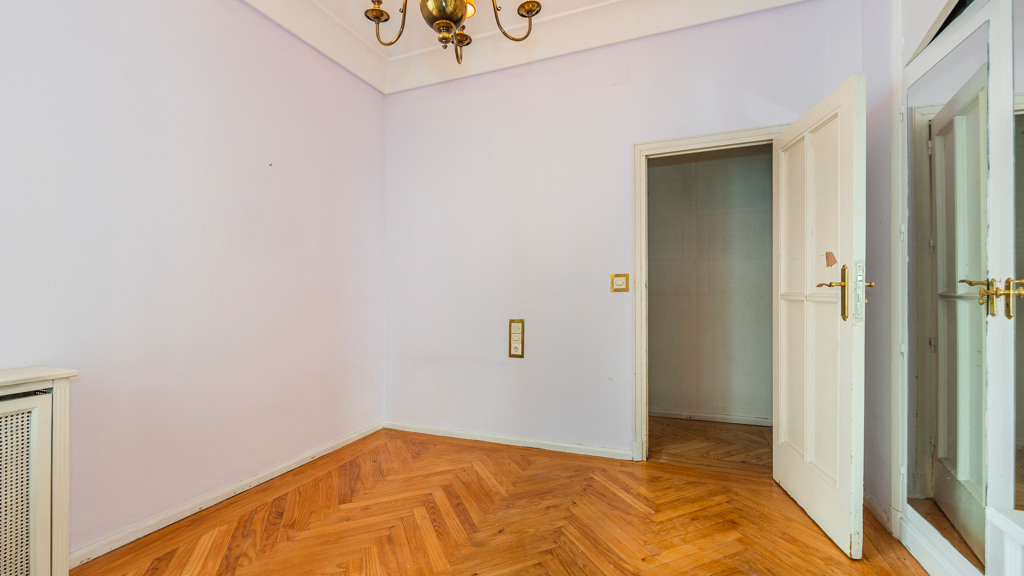 Apartamento en Madrid, España 5 dormitorios, 304 m2 No. 107786