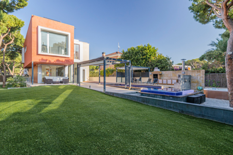 Talo Gava, Barcelona, Espanja 6 makuuhuonetta, 450 m2 No. 22988