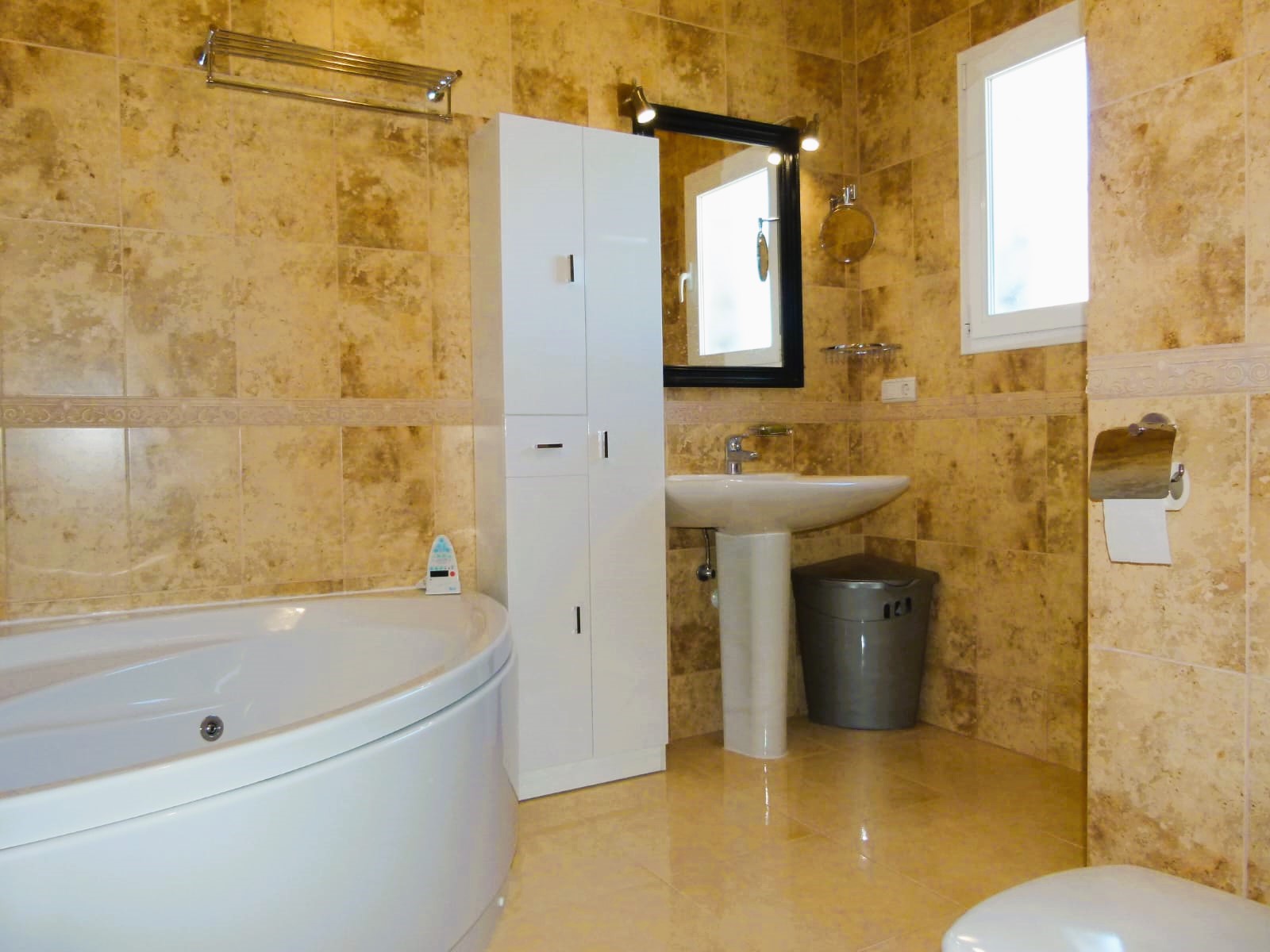 Villa i Benitachell, Alicante, Spanien 3 sovrum, 300 kvm. Nr. 115532