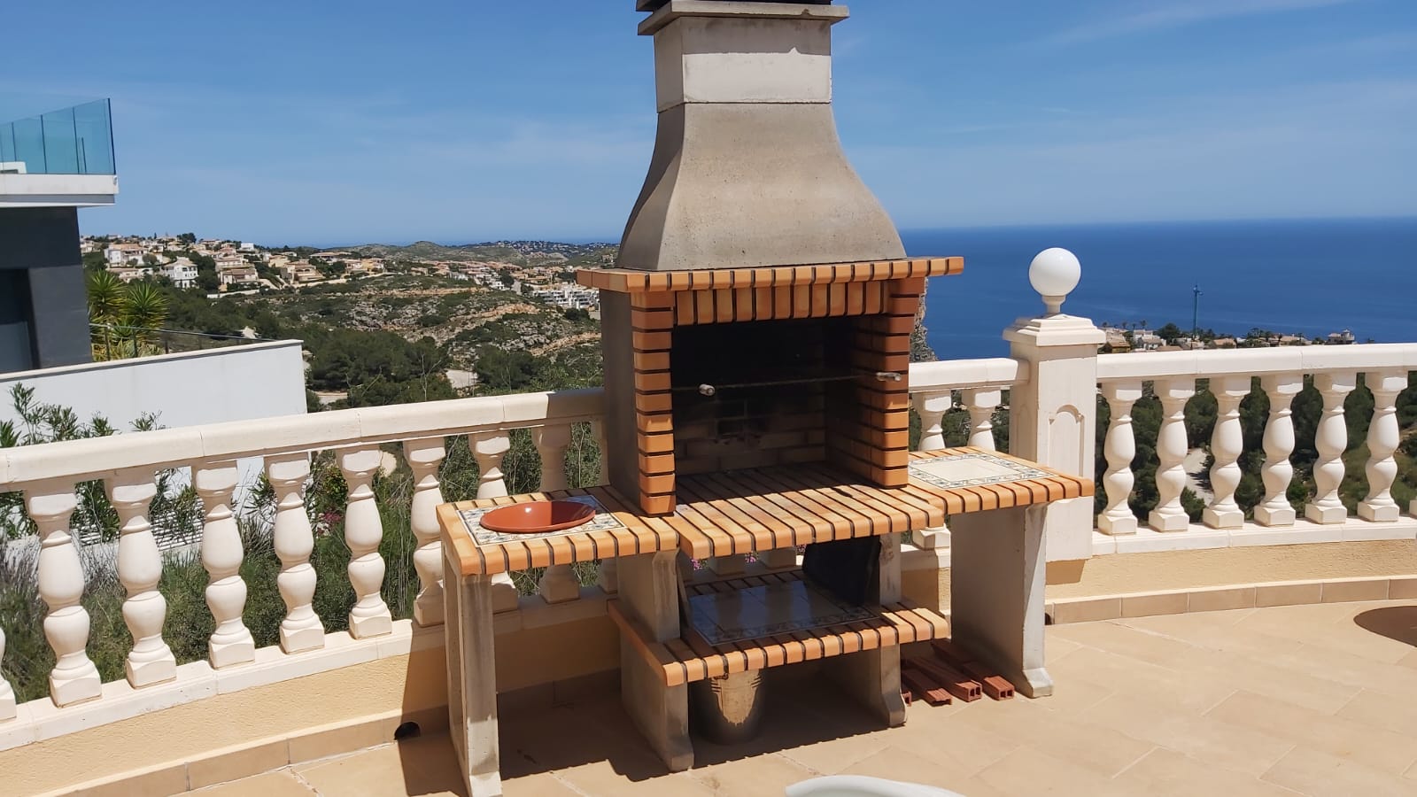 Villa i Benitachell, Alicante, Spanien 3 sovrum, 300 kvm. Nr. 115532