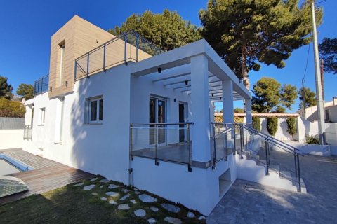House in La Nucia, Alicante, Spain 4 bedrooms, 220 sq.m. No. 95648