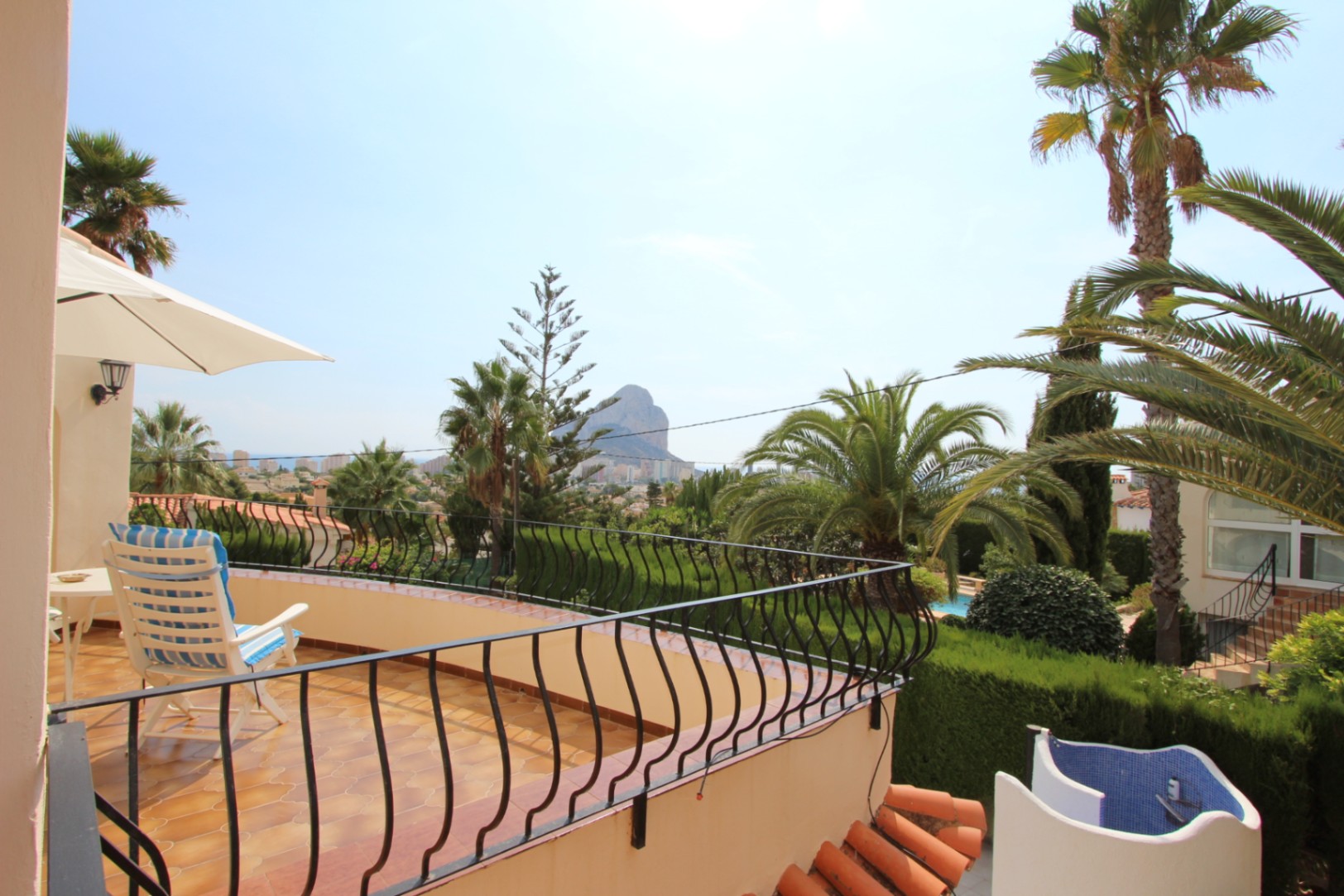 Villa i Calpe, Alicante, Spanien 5 sovrum, 295 kvm. Nr. 97589
